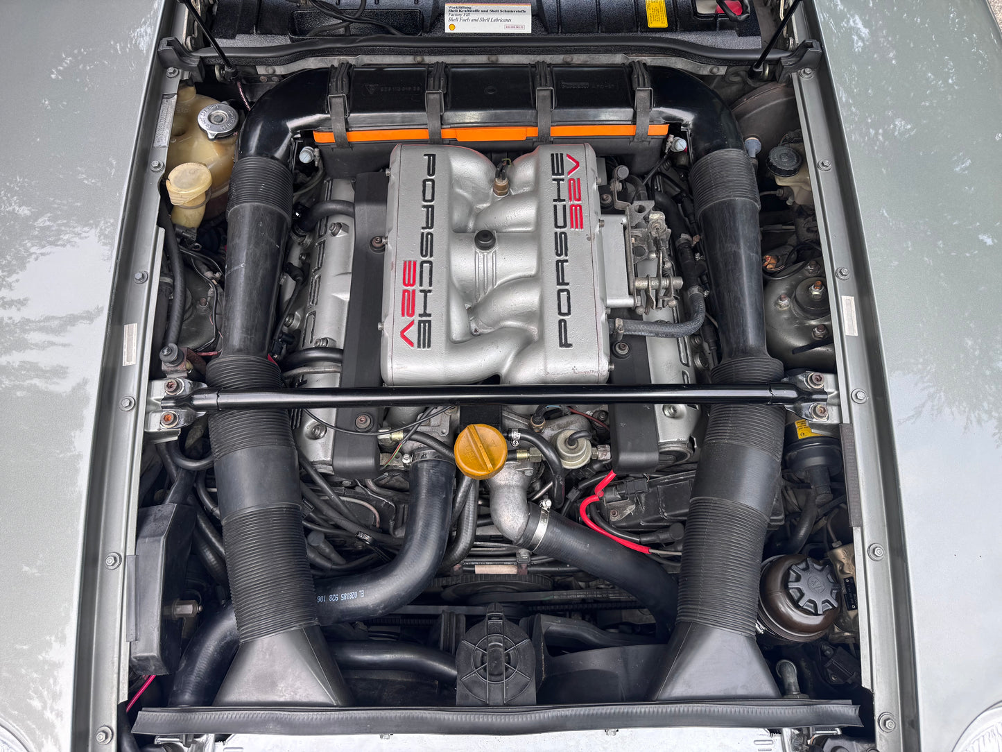 1987 Porsche 928 S4
