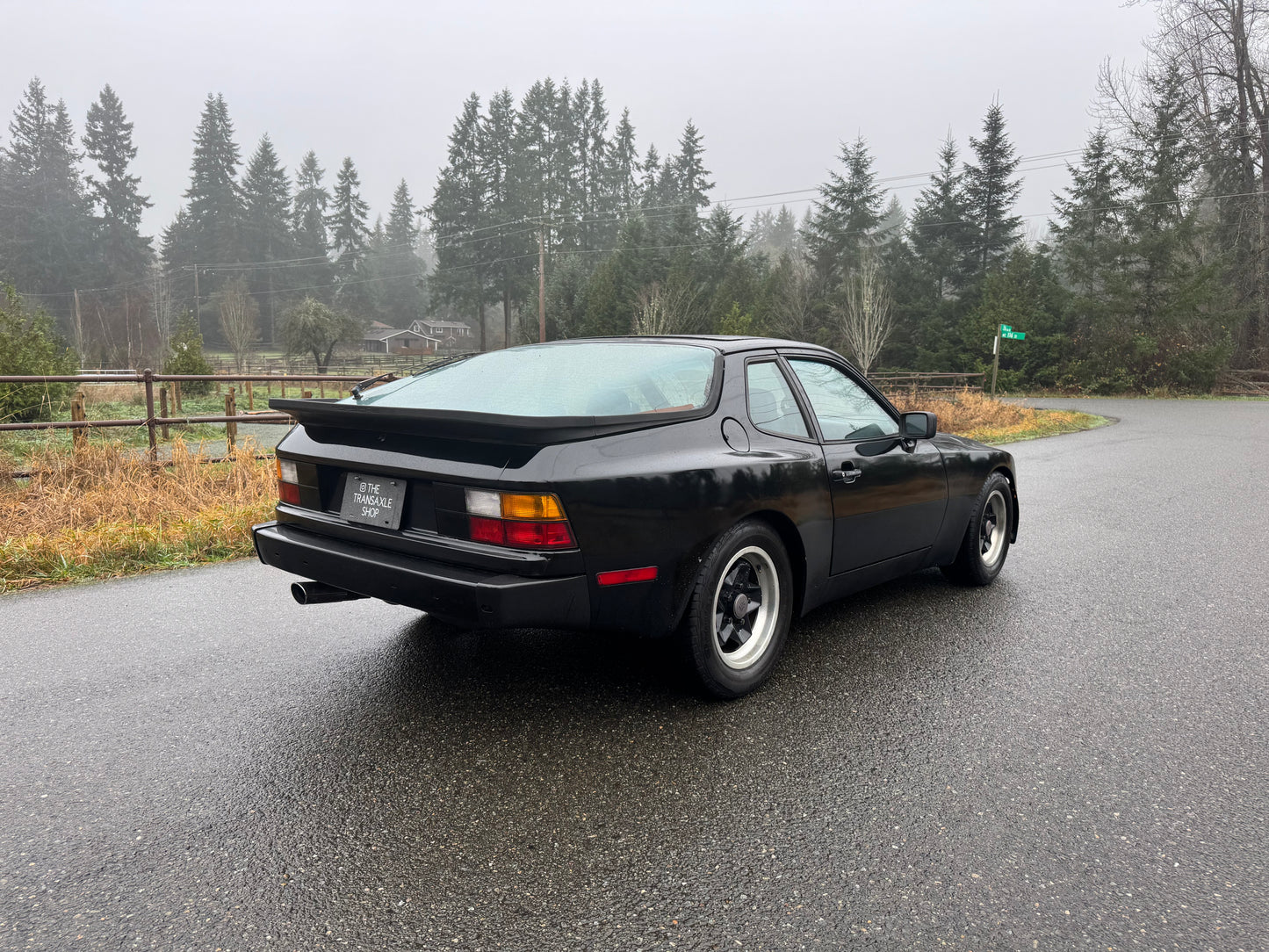 1985.1 Porsche 944 Base