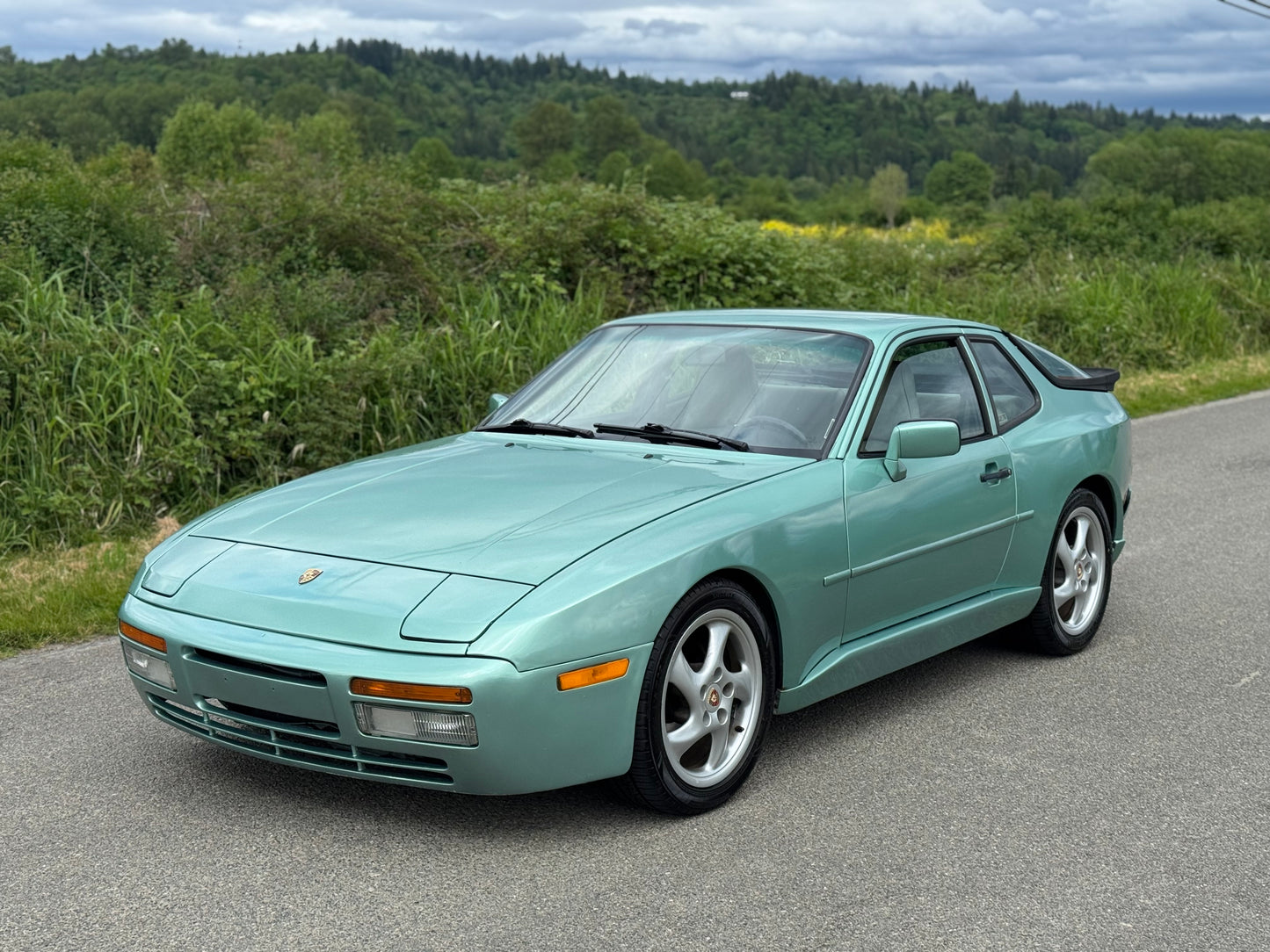 1985.5 Porsche 944 Base
